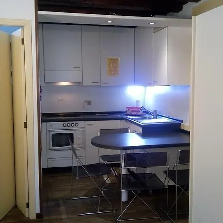 Lägenhet Molo E Bilo Fenice